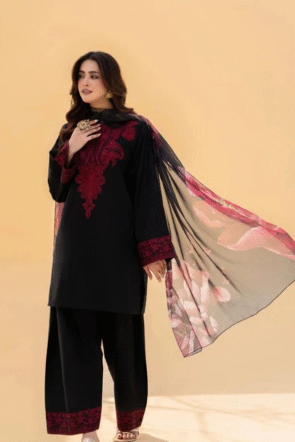 Black pearl Emb 3 Piece